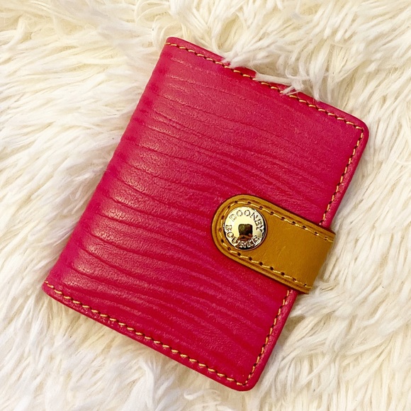 Dooney & Bourke Handbags - Dooney & Bourke Card Holder Snap Closure